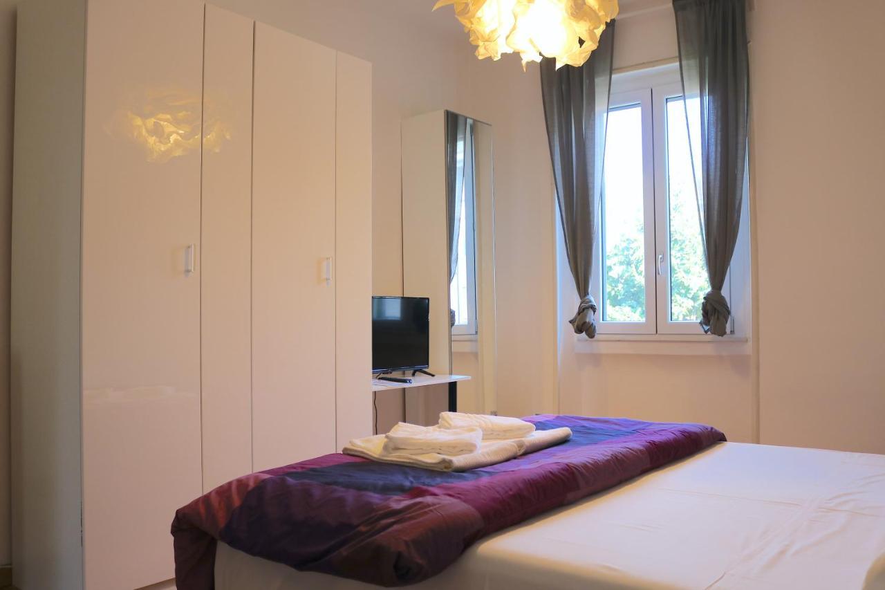 Ferienwohnung Sant Ambrogio Mansion - Via Olona Mailand Exterior foto